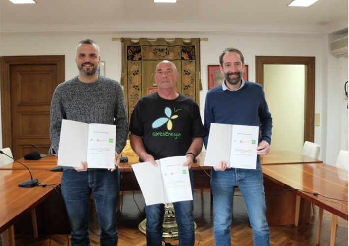 foto noticia Schneider Electric, el Ayuntamiento de Puente La Reina y GaresEnergía firman un convenio de colaboración para fomentar la sostenibilidad y la economía local.